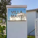 Mary Pensión 4*